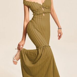 Commense Olive Maxi Dress